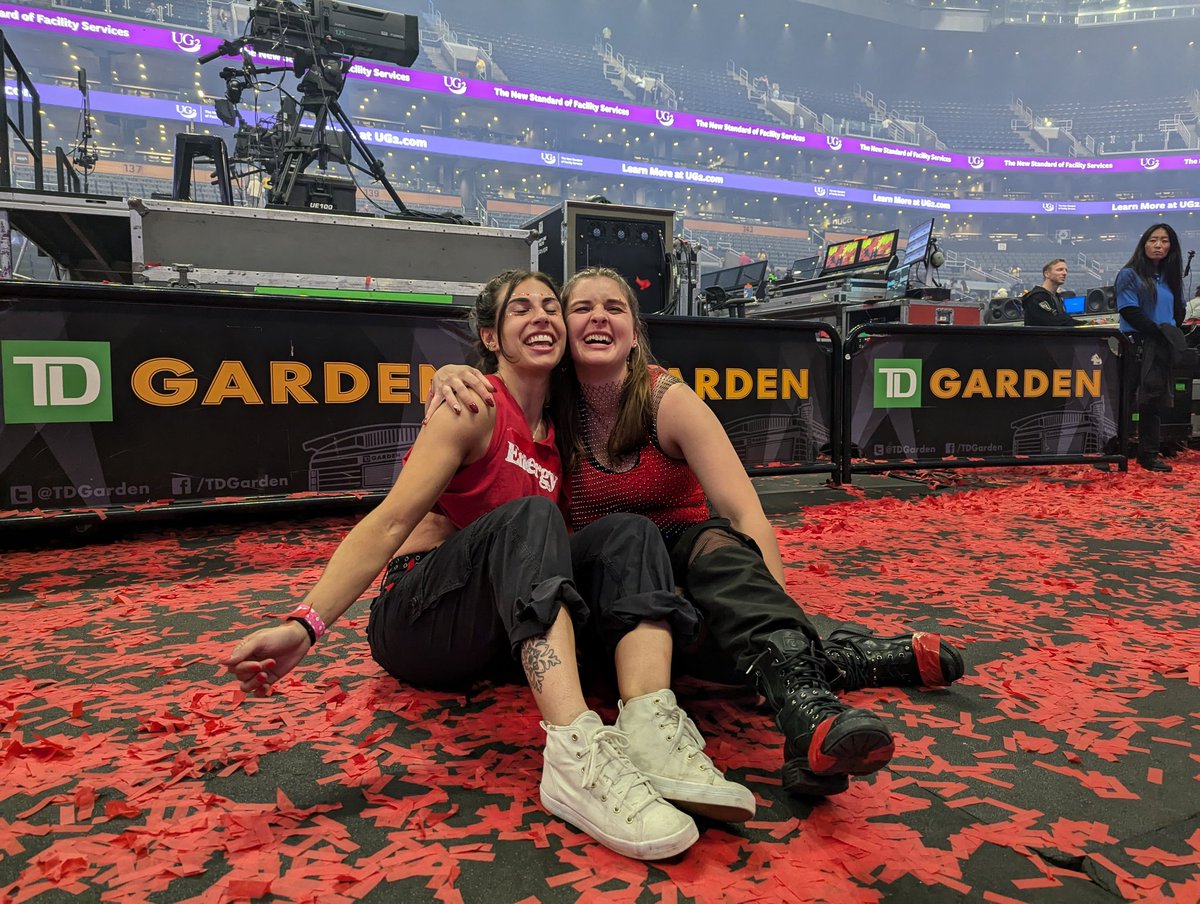 clancyversion's tweet image. Clancy tour you were so beautiful and allowed me to feel pure joy again. 

I will forever be finding home in these shows