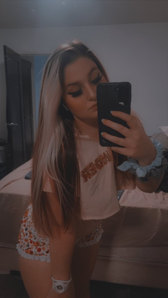 misseschainsaws's tweet photo. 💞💘 https://t.co/njoUlMg2Hu