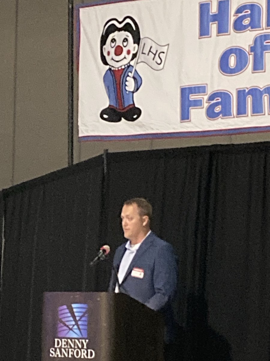 Congratulations ⁦<a href="/Trey_Naasz/">TREY NAASZ</a>⁩ on your election to the Lincoln Hall of Fame. Your athletic career and your commitment to our Lincoln community has made and continues to make a difference in lives on a daily basis. Go Pats!! #MAD