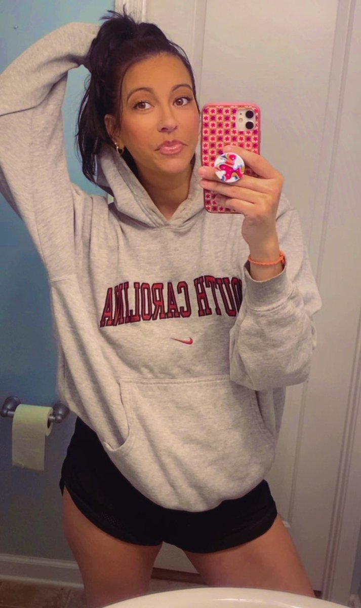 MiaWinston_'s tweet image. it’s @GamecockFB time #GoCocks #uscgamecocks #WelcomeHome #SpursUp