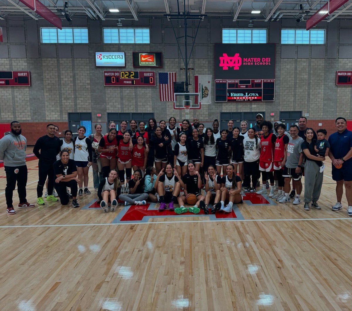 MaterDeiGBB's tweet photo. Shout out to @fairmontprepgbb &amp; St. Joseph’s for coming out to the MAC to scrimmage today!  All 3 teams definitely got better, IRON SHARPENS IRON!!!!

Best of luck this season!! https://t.co/idG249vi4T