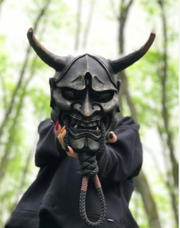 To the west, the sunlight danced Away like embers dying. And shadows creep now from the dark; The land grows ever-silent.
<a href="/playDARKTIMES/">DARKTIMES</a> 
👺