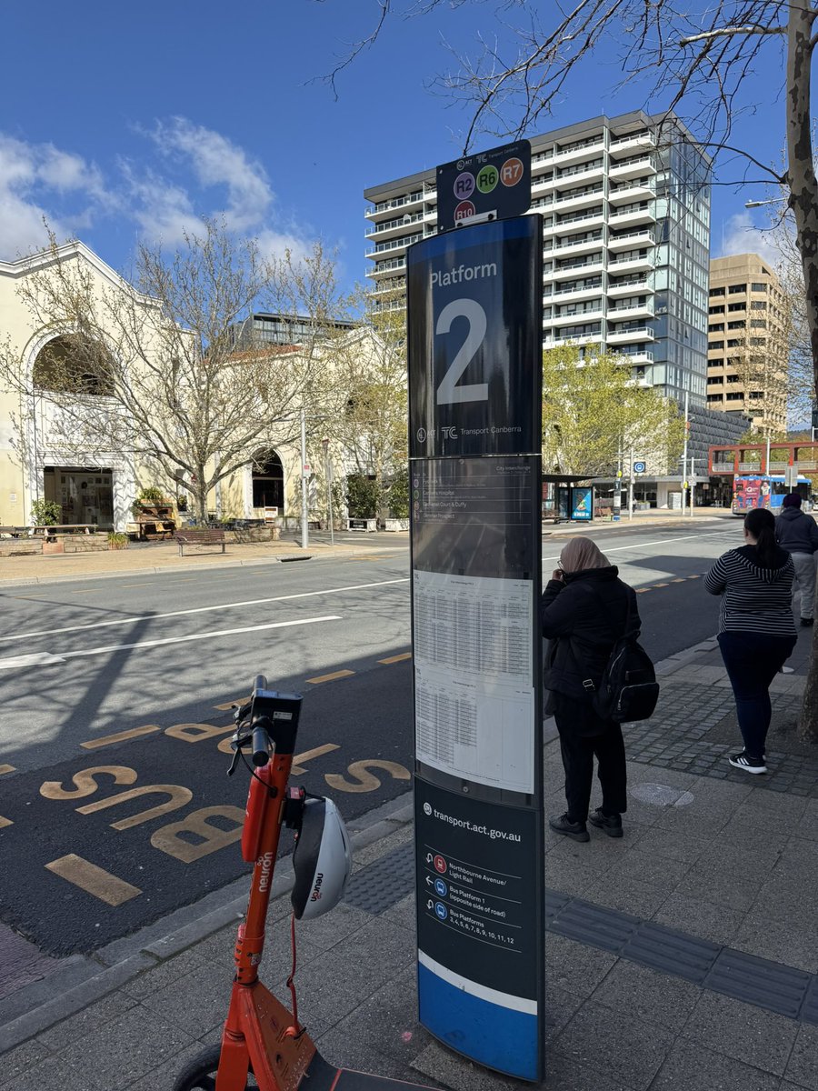 mdxnz's tweet photo. Taking bus in Canberra from City to Nation Gallery of Australia https://t.co/ZSdsb7Tk3y