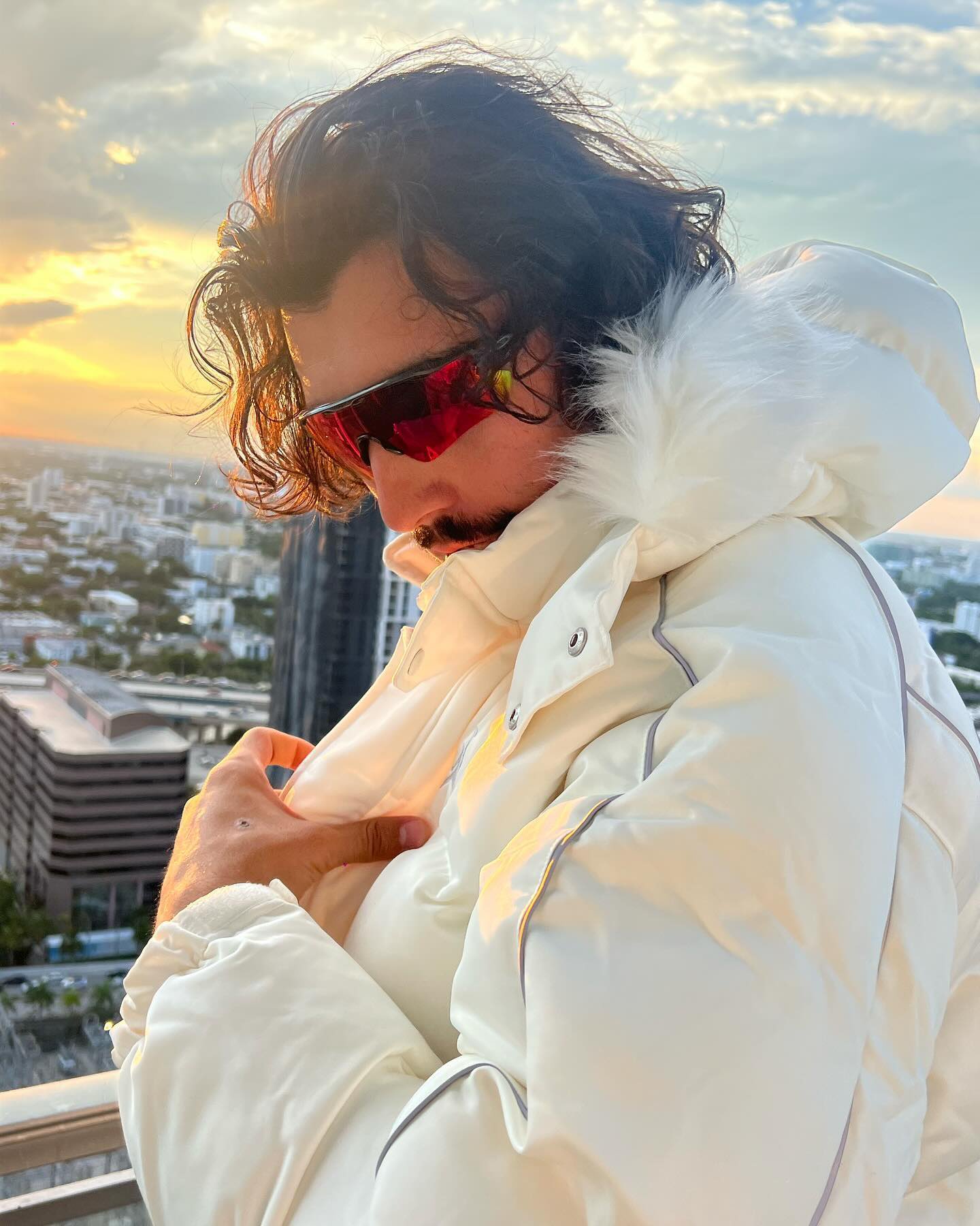 Supreme Drops X New look at the Supreme x Jordan Puffer Jacket releasing later this season https t 3uQpH4kmAp X