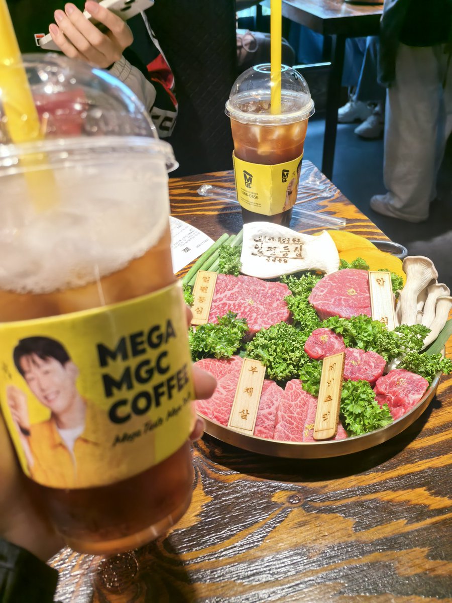 jealousyerr's tweet photo. 吃喝集锦1 https://t.co/Us0etX3BdC