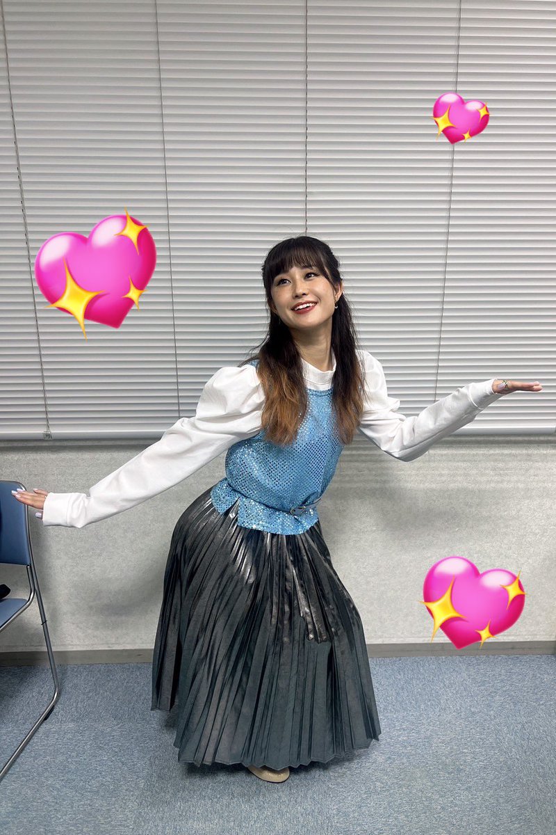 rokutantantan's tweet photo. 昨日短大同期のお母様がやられている
藤原音楽教室発表会にて
J-POPメドレーに参加させて頂きました〜！ダンサーday💋

同じく同期のりなけろ🐸
すぴなーずで出会ったあかりん🌟

美優が色々と動いてくれて
素敵な発表会に関わらせて頂き幸せな時間でしたঌ( ⸝⸝⸝ ̳ ̫ ̳ ⸝⸝⸝)໒꒱ https://t.co/gUPAEWoqVj