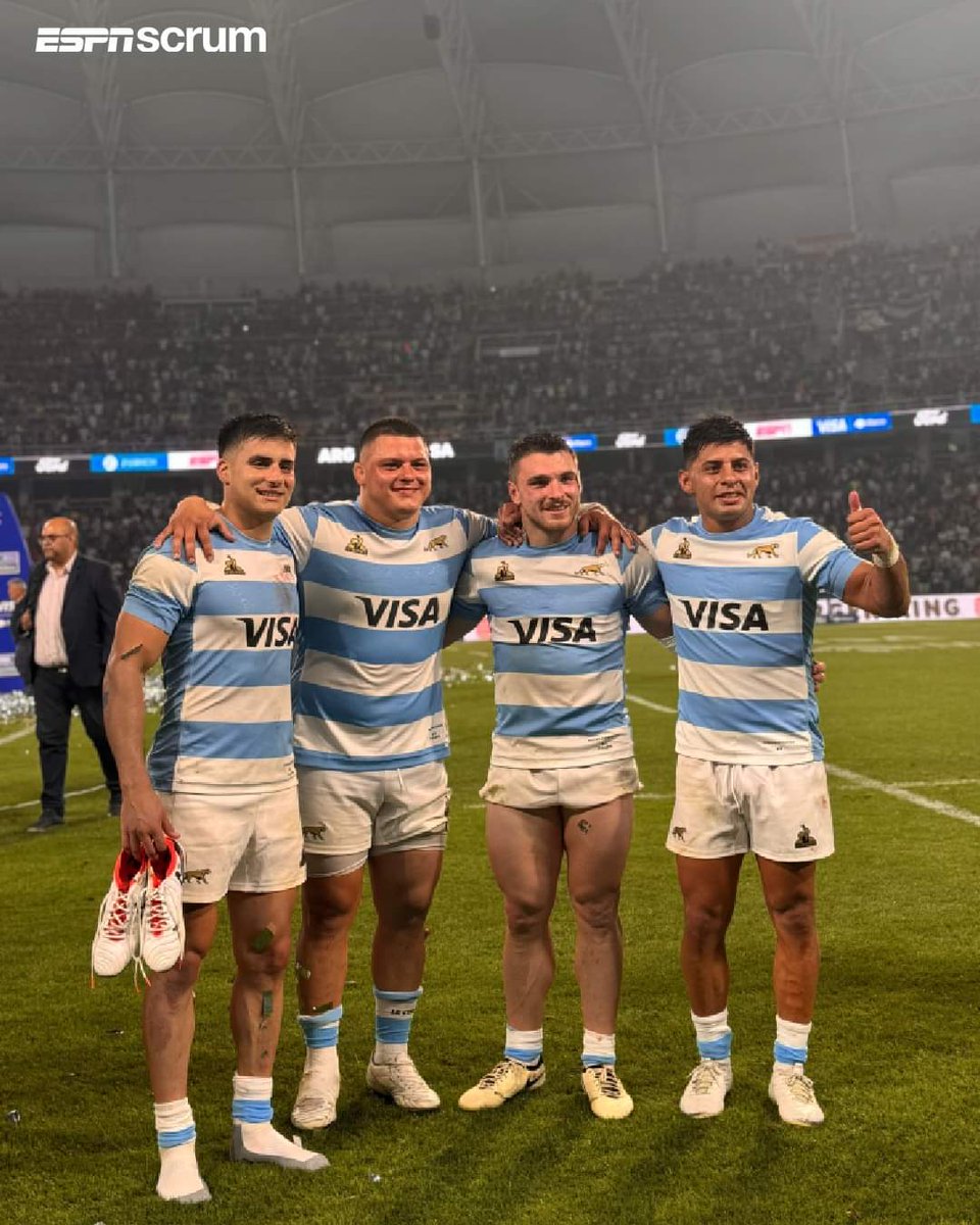rugbydidactico's tweet photo. Envase chico pero aporte grande. Los tucumanos entregando toda su pasión, energía y talento para el triunfo de Los Pumas frente a Sudáfrica, actual bicampeon del mundo. https://t.co/6KojBET6nZ