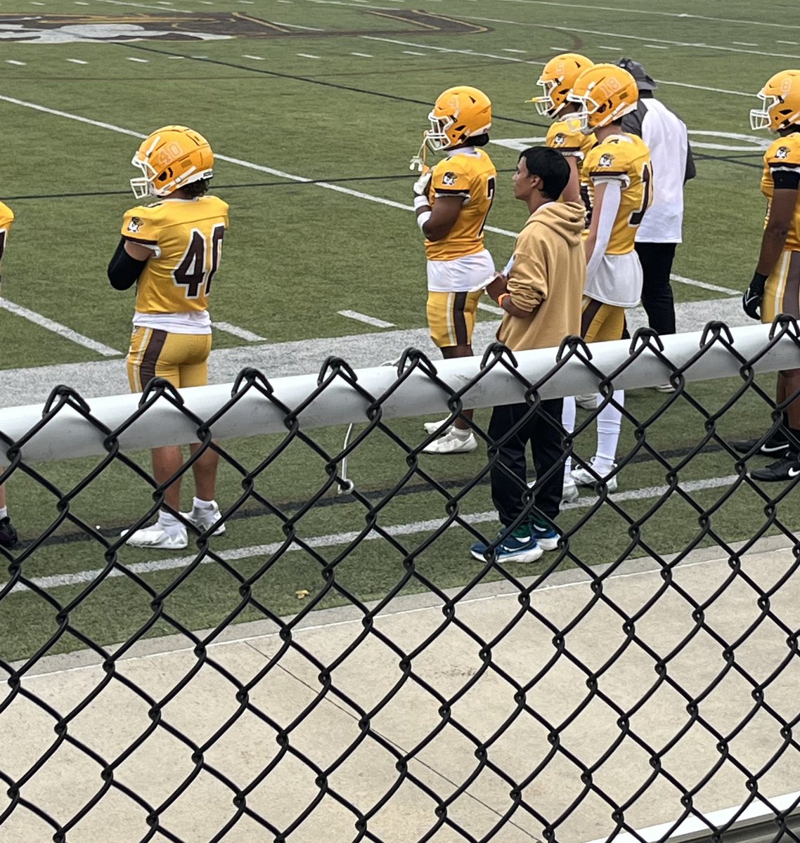 Robert Magalong (@magalongro50548) on Twitter photo Game Day Visit. Prayers go out to #66. Hope for a speedy recovery. Prayers to the Hawks Nation. Thank you <a href="/QUHawksSprintFB/">Quincy University Sprint Football</a> Game Day Visit. Prayers go out to #66. Hope for a speedy recovery. Prayers to the Hawks Nation. Thank you <a href="/QUHawksSprintFB/">Quincy University Sprint Football</a>