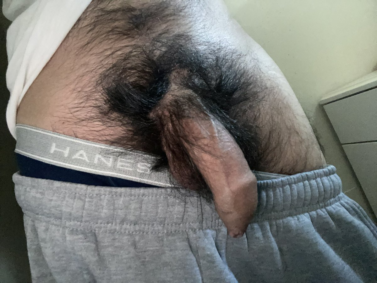 Gray sweats season is here 🍂