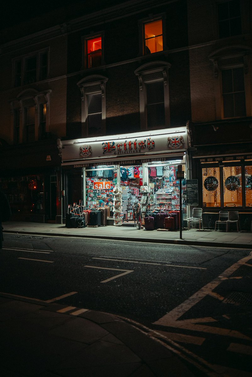 OMG! I stumbled across this rad little shop today filled with the coolest handmade stuff!