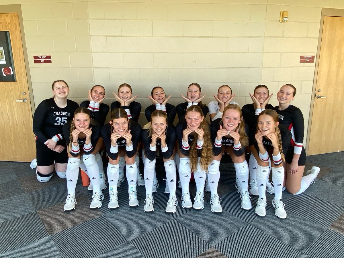 So proud of this group of girls!!!  ❤️🏐😋