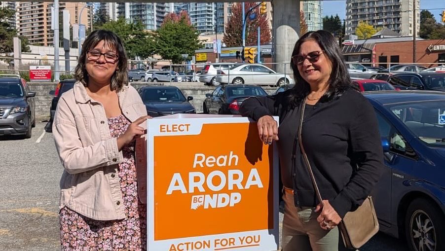 reah4burnaby's tweet image. What a way to start the official campaign! We are going to continue to lower cost of living, improve healthcare and build more homes so every working families can build a good life in BC #bcndp #actionforyou #burnabyeast