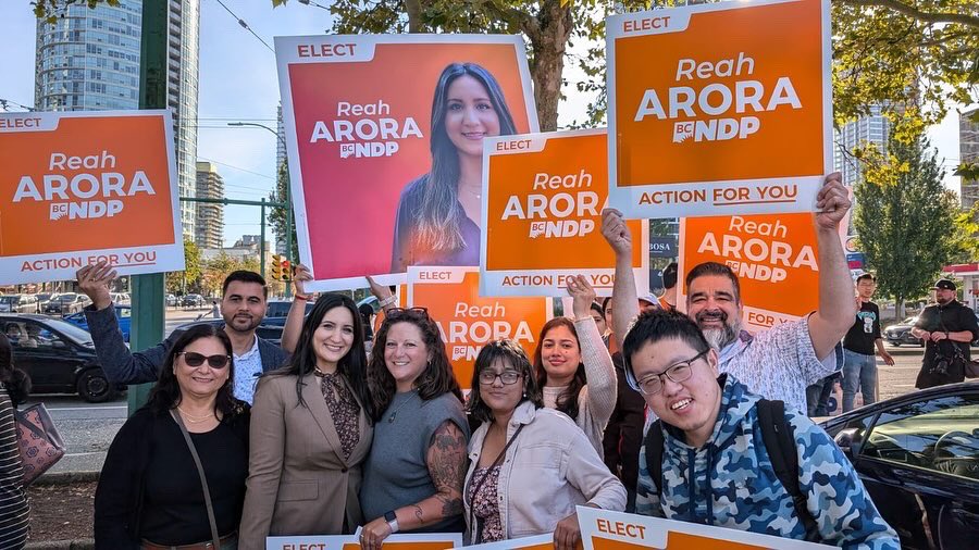 reah4burnaby's tweet image. What a way to start the official campaign! We are going to continue to lower cost of living, improve healthcare and build more homes so every working families can build a good life in BC #bcndp #actionforyou #burnabyeast