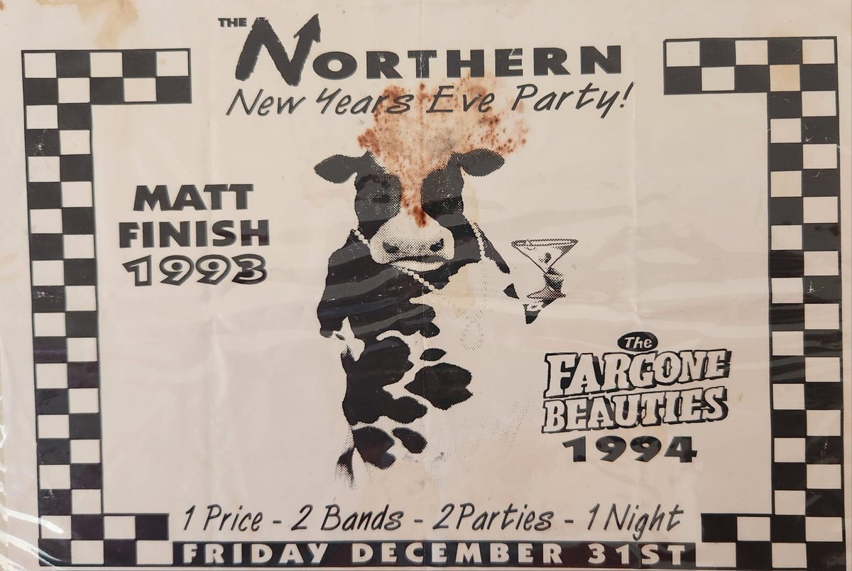 REMcVAnno1961's tweet image. For us older Aussies who used to go see #MattFinish. Here's a gig on NYE 1993 at The Great Northern in Chatswood, Sydney
As you can see from the stain I was there 😉
R.I.P. Matt Moffit 🙏