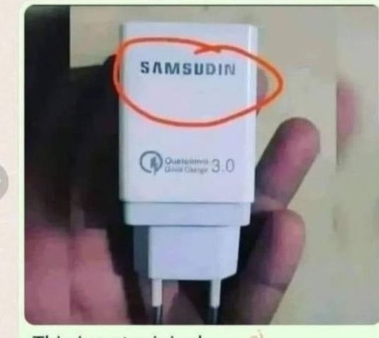 uradoofus's tweet image. Look like Samsudin Power Bank 😉 #MadeinBihar