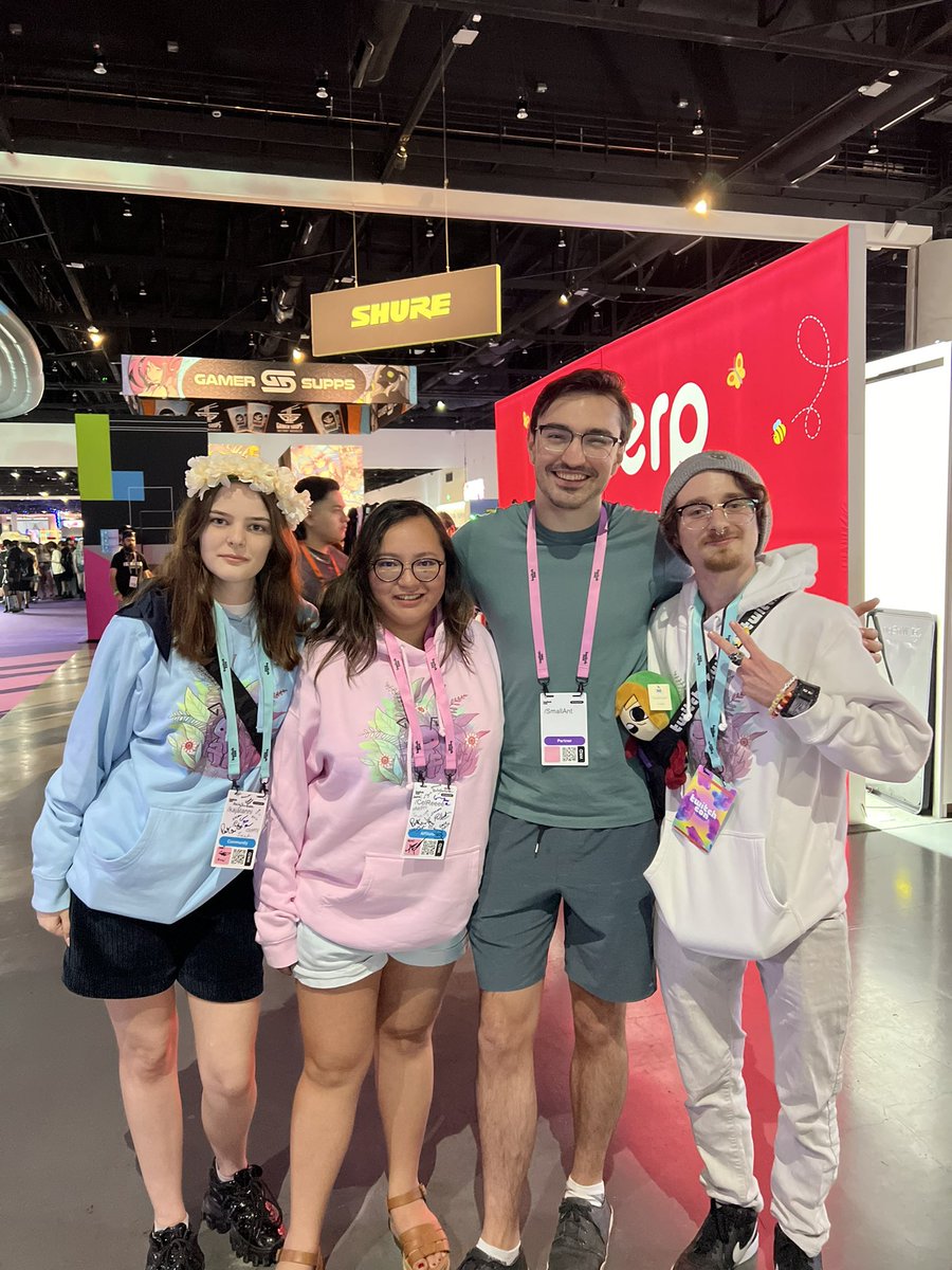 CelReeee tweet media