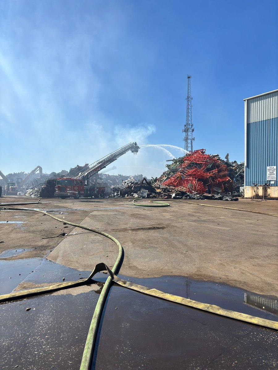 ⚠️9/21 evening update for the Alum Creek Fire⚠️ 

Progress has been made, but a small amount of material is still being extinguished.

Crews will proceed to put this fire out tonight.

There is no concern with air readings in the area around the fire.