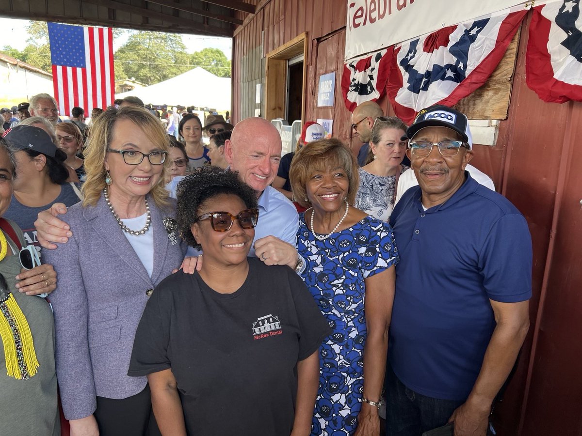 CaptMarkKelly's tweet photo. Winning Georgia can’t happen without the hard work of Madison County Democrats! https://t.co/rCAwAlzmn1