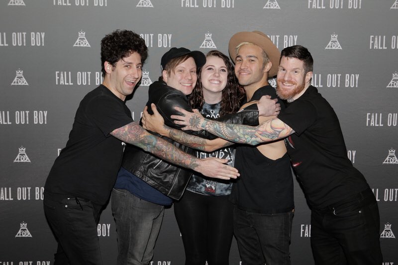 shan ✨ tweet media