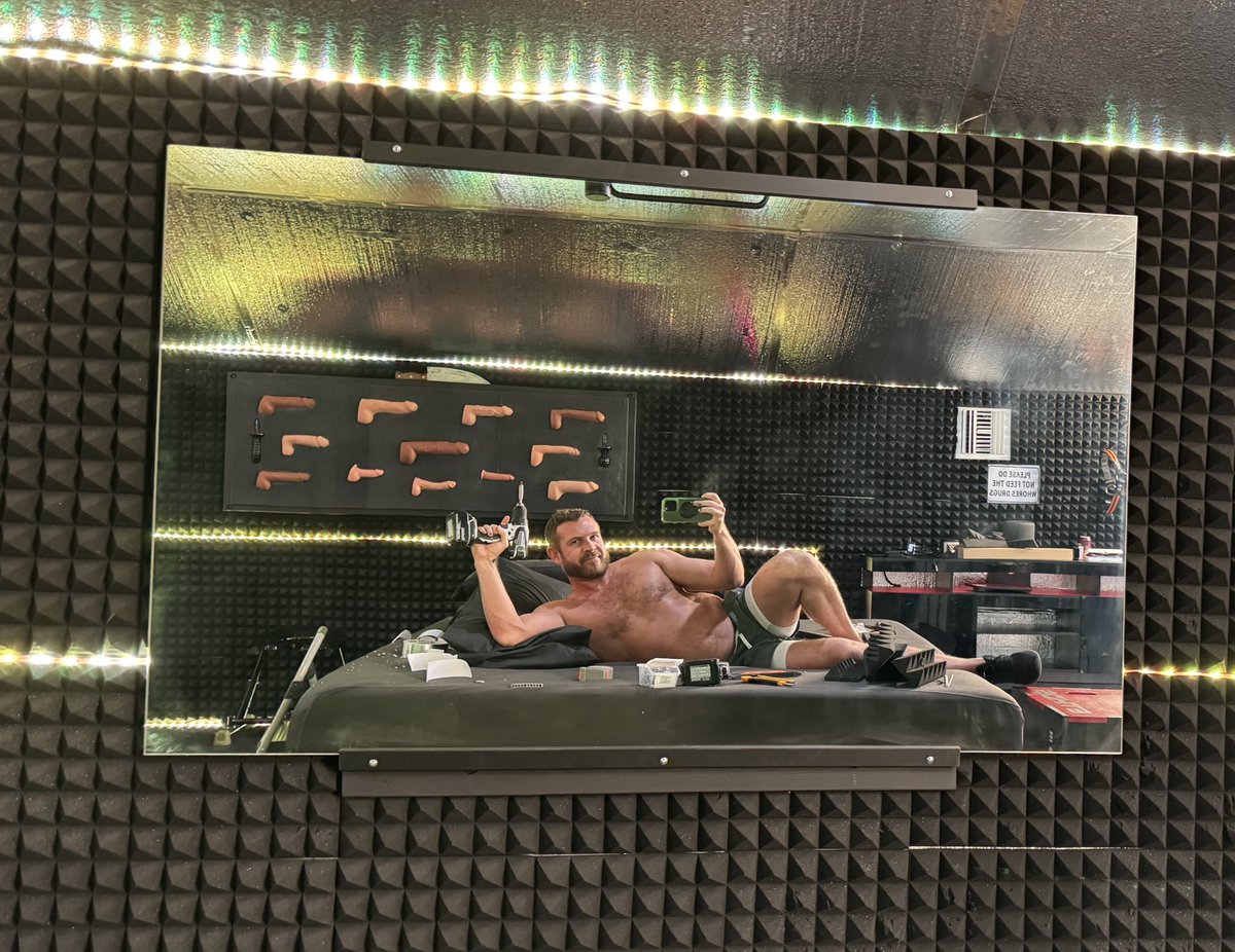 Jack Allen (@xxxjackallen) on Twitter photo Drill me like one of your French girls… or something like that 🤷🏼♂️
Bed mirror project <a href="/TheDungeonOrl/">@RioAndJack’s #Dungeon</a> ✅ Drill me like one of your French girls… or something like that 🤷🏼♂️
Bed mirror project <a href="/TheDungeonOrl/">@RioAndJack’s #Dungeon</a> ✅
