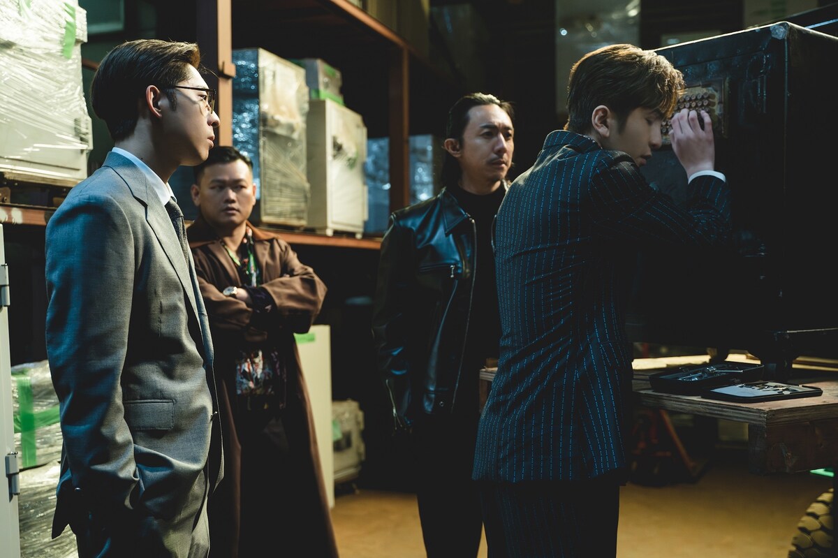 eiga_natalie's tweet photo. 香港発のクライムアクション「盗月者」公開、アンソン・ローやイーダン・ルイが出演
https://t.co/xfmumIHfq3

#盗月者 #アンソン・ロー #イーダン・ルイ #MIRROR https://t.co/8Sl1zgosFI