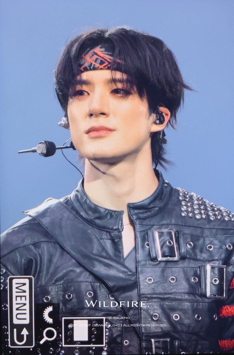 jaunylee's tweet image. Jeno headband udah, Jeno kunciran udah
Tinggal di gabungin nih Jeno headband + kunciran 😌🏳️