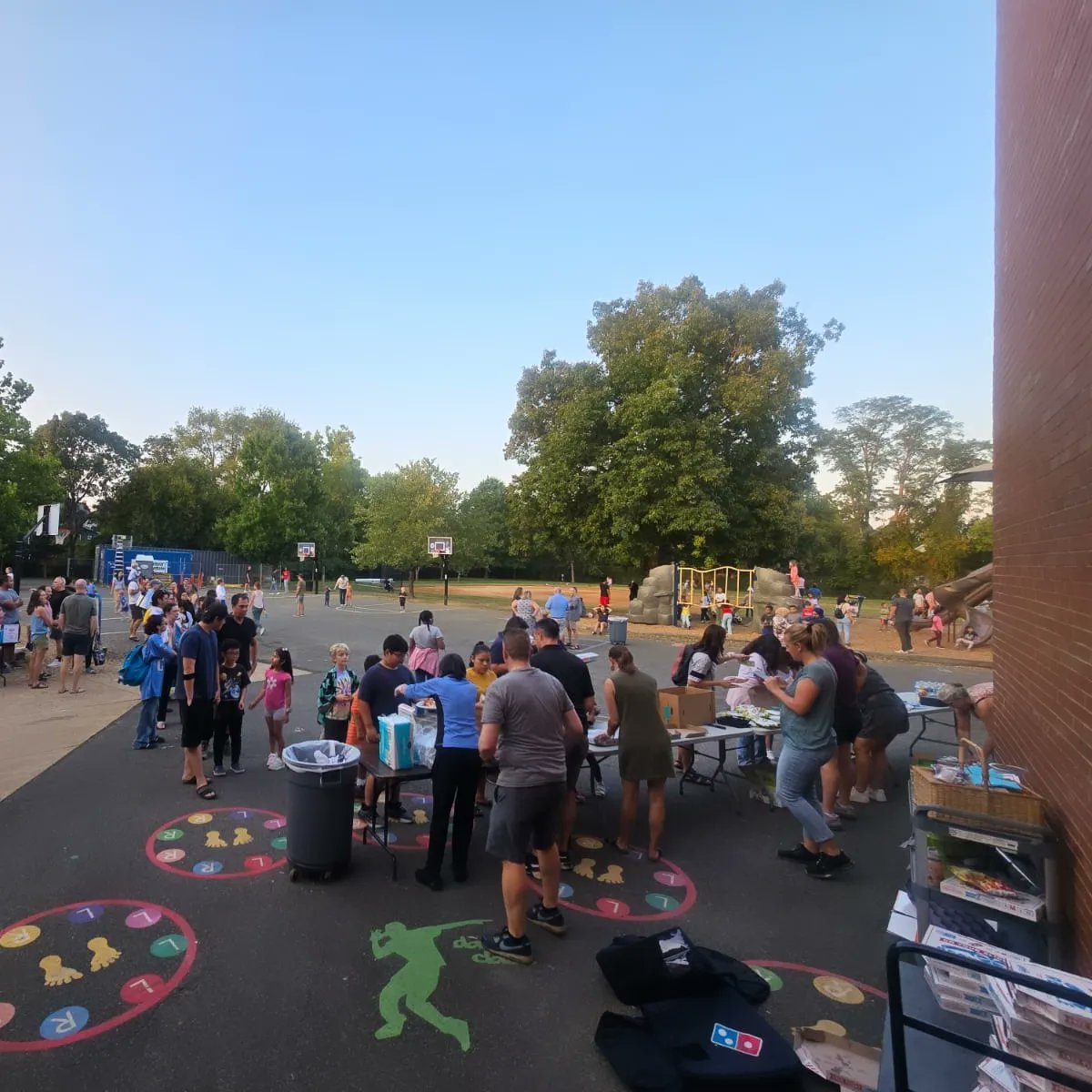 BarcroftEagles (@barcrofteagles) on Twitter photo A big shout-out to our amazing PTA to make the Back to school Picnic amazing for our Eagles 🦅♥️ <a href="/BiBaChat/">Bilingual Barcroft</a> #apsback2school A big shout-out to our amazing PTA to make the Back to school Picnic amazing for our Eagles 🦅♥️ <a href="/BiBaChat/">Bilingual Barcroft</a> #apsback2school