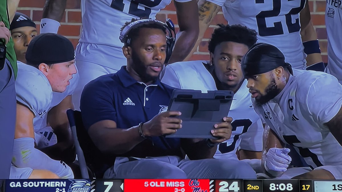 Not Ole Miss Problems tweet media