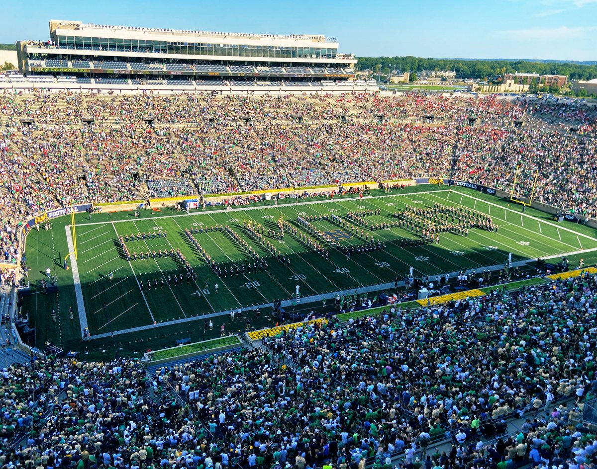 .<a href="/NotreDameBand/">ND Band</a> 👀☘️😍✨

Privileged to play a role in amplifying moments like this as part of the yearlong campus-wide celebrations with <a href="/somosnd/">HispanicAlumni of ND</a> <a href="/latinostudiesND/">ILS</a>.

To learn more, visit: somos.nd.edu

#SomosND x #TogetherIrish☘️