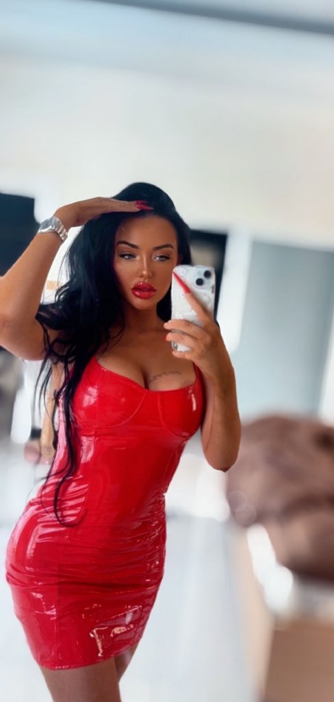 chelsieminx_g's tweet photo. RT GAME  

My good girl @BenGard50597025 got paid and can’t help but hand it all over to me. / boys dm her your photos too!! 😈

£3 £3 £3 

3 comments - 13 minutes https://t.co/TeDSOgoYOy