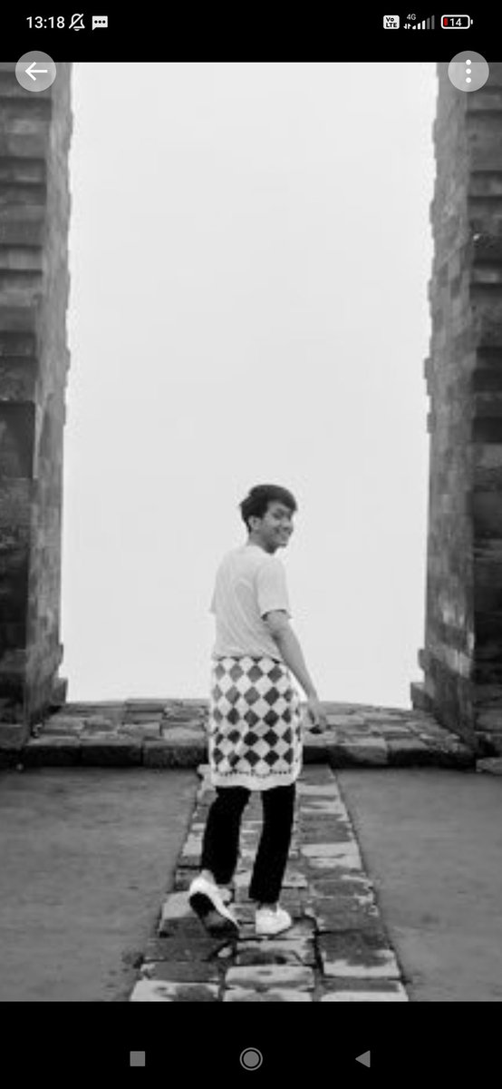 pinot_04's tweet photo. @ariefbros @dosnoventaaaa @yogst76 @rizzblud @erhaex siap abang jawa muka bencong wkwk anjing itu muka apaan dah modelan bencong udik jawa kampung norak cuih najis jawa jawa https://t.co/u2XjRaSoXu