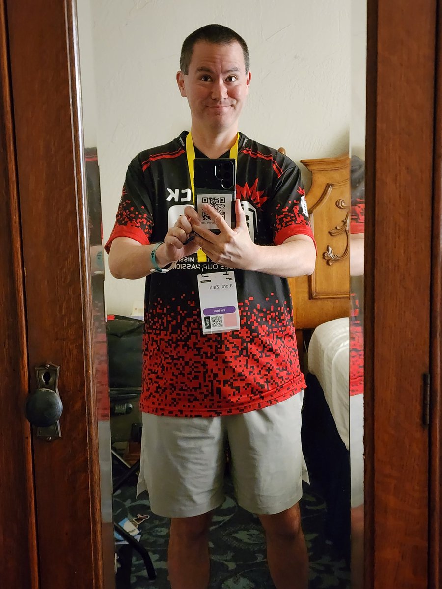 Lord_Zath's tweet image. Leaving for the con, emptying my pockets after the con. Can&apos;t believe how much these @fabletics_men shorts could hold. #fableticsmenambassador