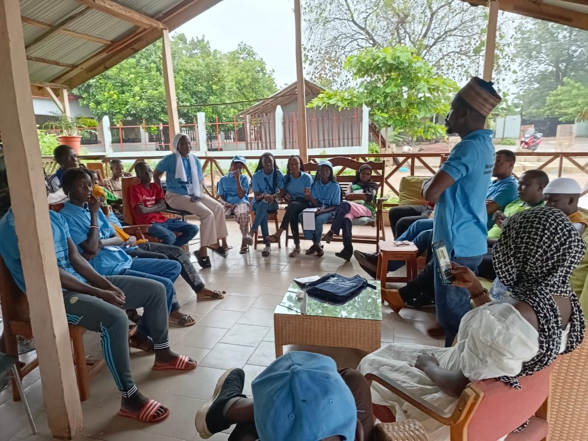 #ALF : bootcamp de déconstruction à la #ferme_Guedda. Trois jours d'intenses activités de terrain et formation pour les académiciens tous des élèves de collèges et lycées: éducation aux valeurs,  civisme et citoyenneté active, motivation, prise de parole en public,  leadership,
