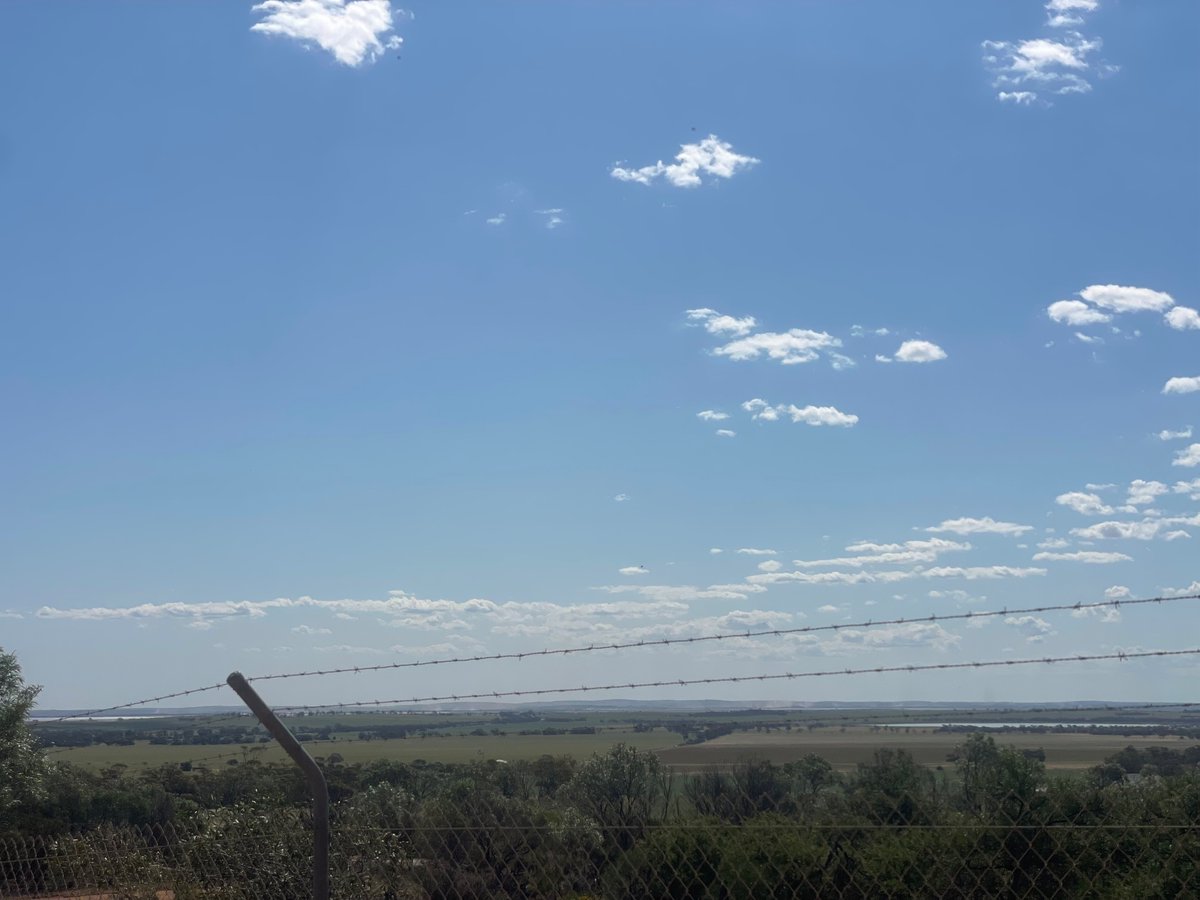 S_M_Bowman's tweet photo. Checking out all the Three Springs off-road action from the eastern viewing platform. The Carnamah tip

#binrun https://t.co/PSKj47tK4r