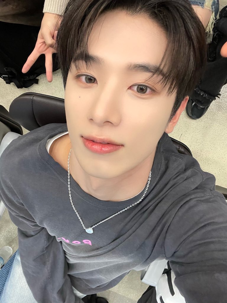 [#건호]
🎉🎉

#ALL_H_OURS #올아워즈 #オールアワーズ 
#KUNHO #건호 #ゴンホ