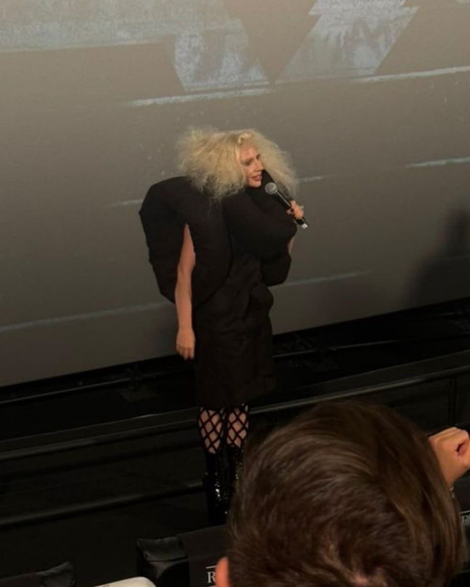 Pop Crave tweet media