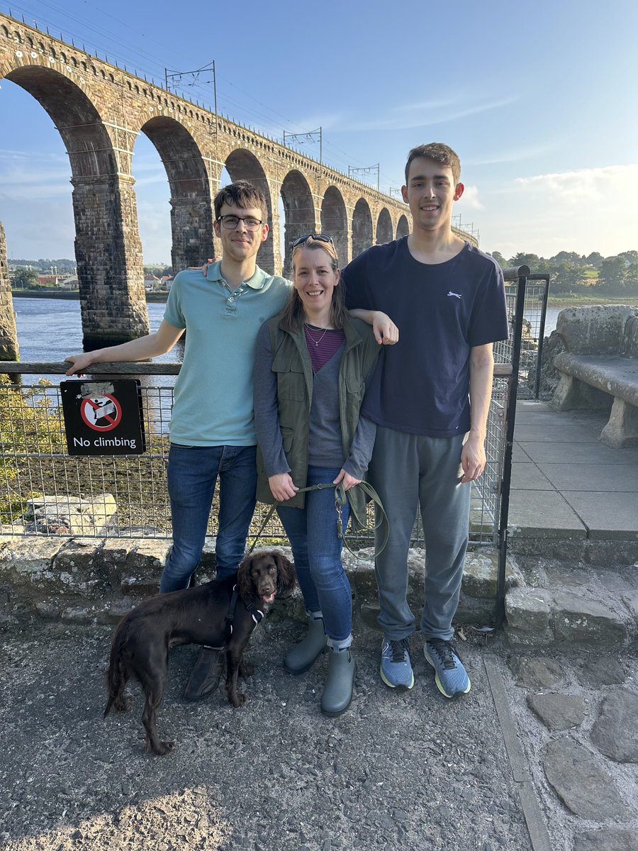 Happy birthday to my incomparably wonderful wife, who shares her birthday with Bilbo Baggins (she is pictured here with our own Legolas and Aragorn, and the Balrog). ⁦⁦@RushtonDr⁩
