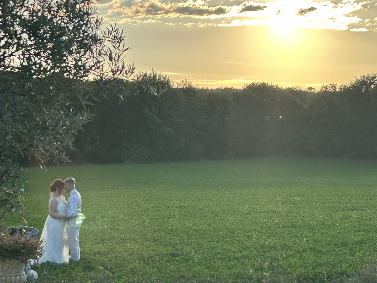 Lesley Burton tweet media