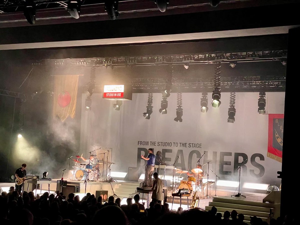 Green Day last weekend and Bleachers tonight. Blessed to be able to experience so much amazing live music this month! ❤️