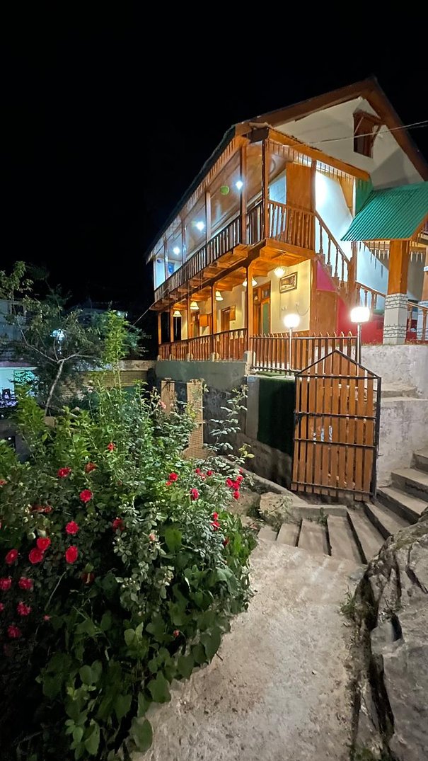 Dreaming of waking up to snow-capped mountains and crisp mountain air? 

Manali, with its breathtaking views and serene landscapes, offers more than just a destination, it’s an experience. 

Book your homestays with airhomestays.com 

#homestays #airhomestays #manali