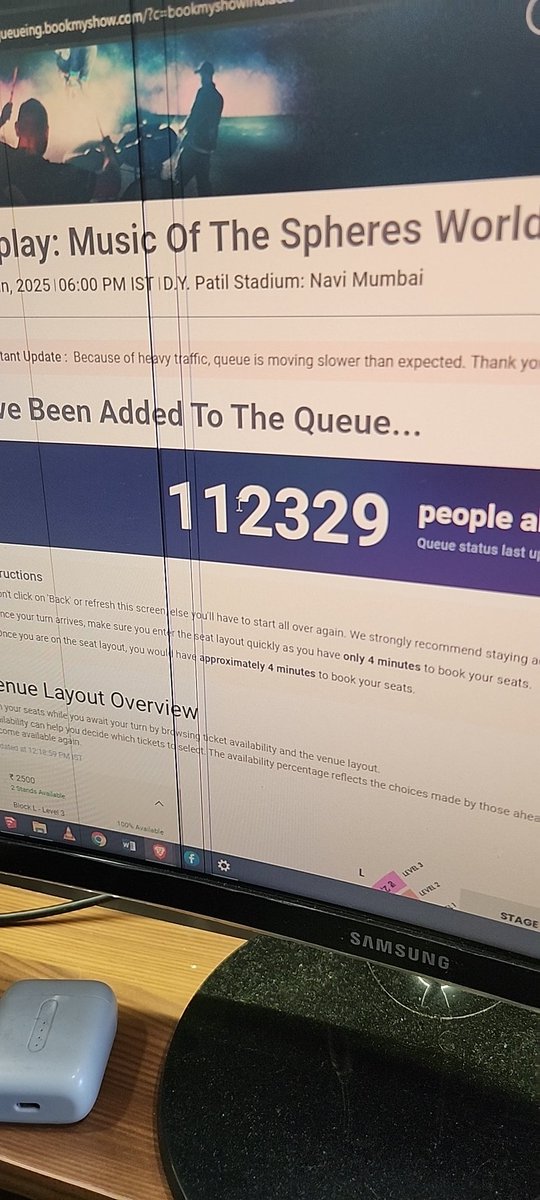 abhijeeth09's tweet photo. Waiting in queue lol @bookmyshow https://t.co/zD2xjzDX1G