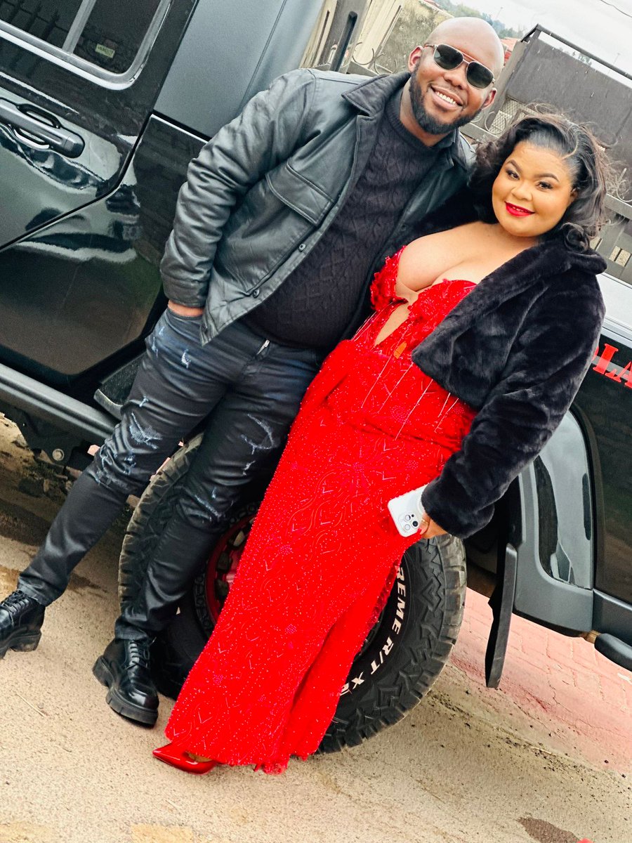 Mbudumar's tweet image. Circle.