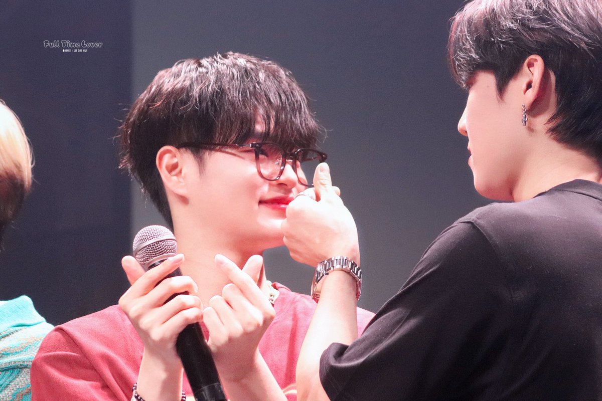 fulltimelover29's tweet photo. 230616
#AB6IX #에이비식스 #이대휘 #デフィ #박우진 https://t.co/P68tVeHbJ3