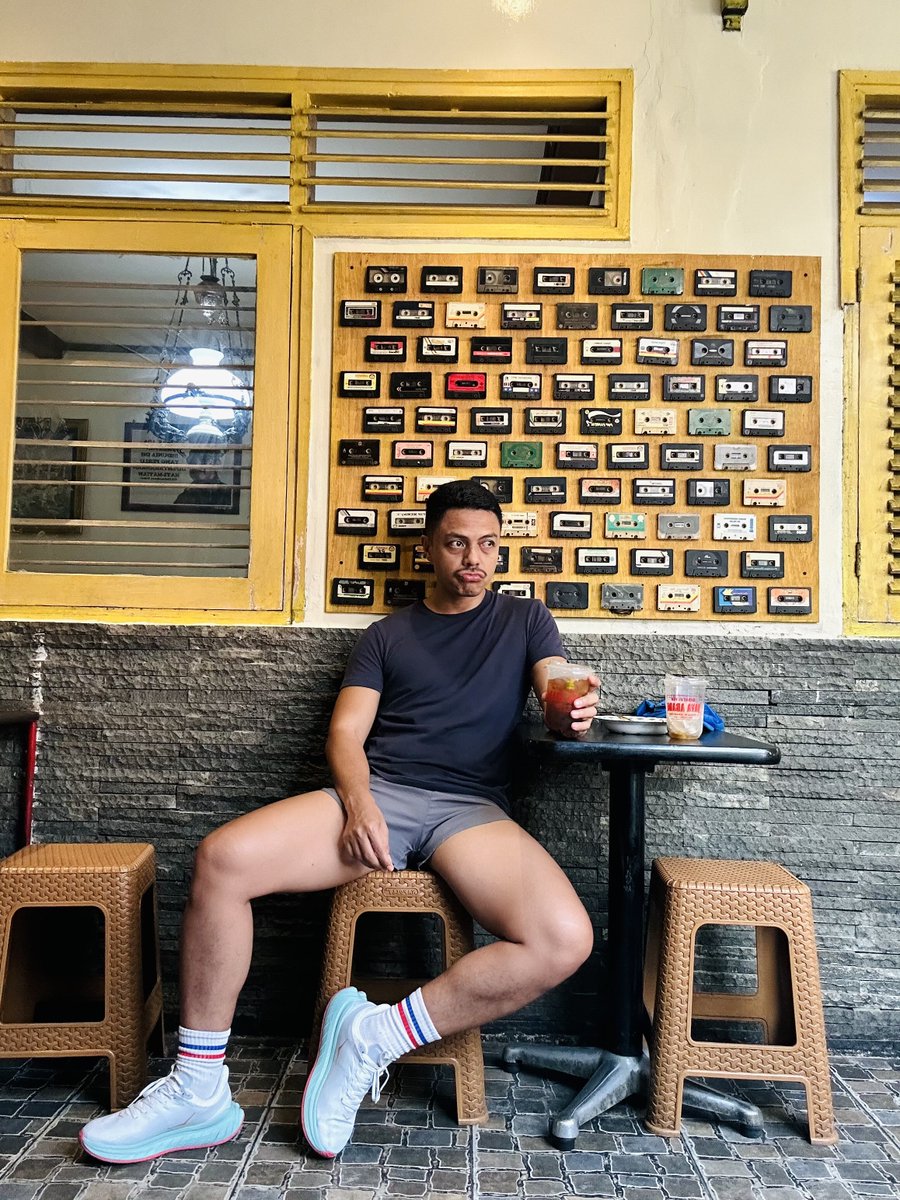 Bluelighter8 tweet media