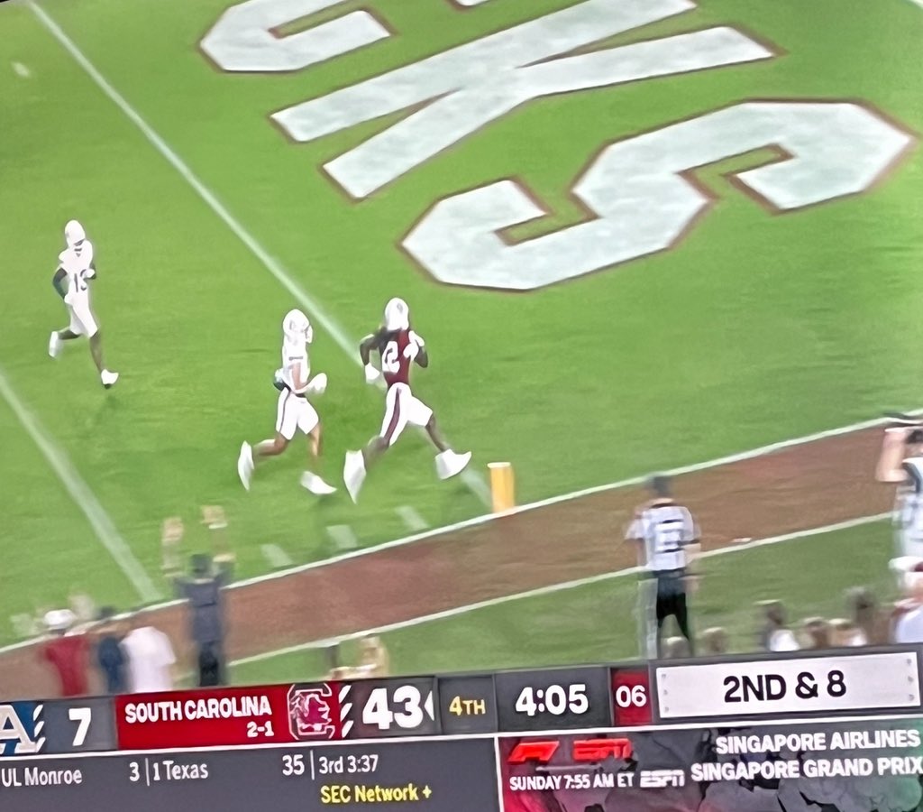 CoachNixon71's tweet photo. Congrats to @HowellJawarn on scoring his first SEC Touchdown! Keep living the dream 22!!! https://t.co/5RTUL8PkkO