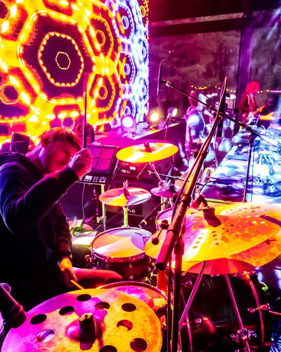 Coconino Campout (@coconinocampout) on Twitter photo Day to night on Day 2 ✌🏻🌀🏕️ Fully immersed in the music, moments, & magic today ✨
📸: <a href="/speyerphoto/">Peter Speyer</a> Day to night on Day 2 ✌🏻🌀🏕️ Fully immersed in the music, moments, & magic today ✨
📸: <a href="/speyerphoto/">Peter Speyer</a>