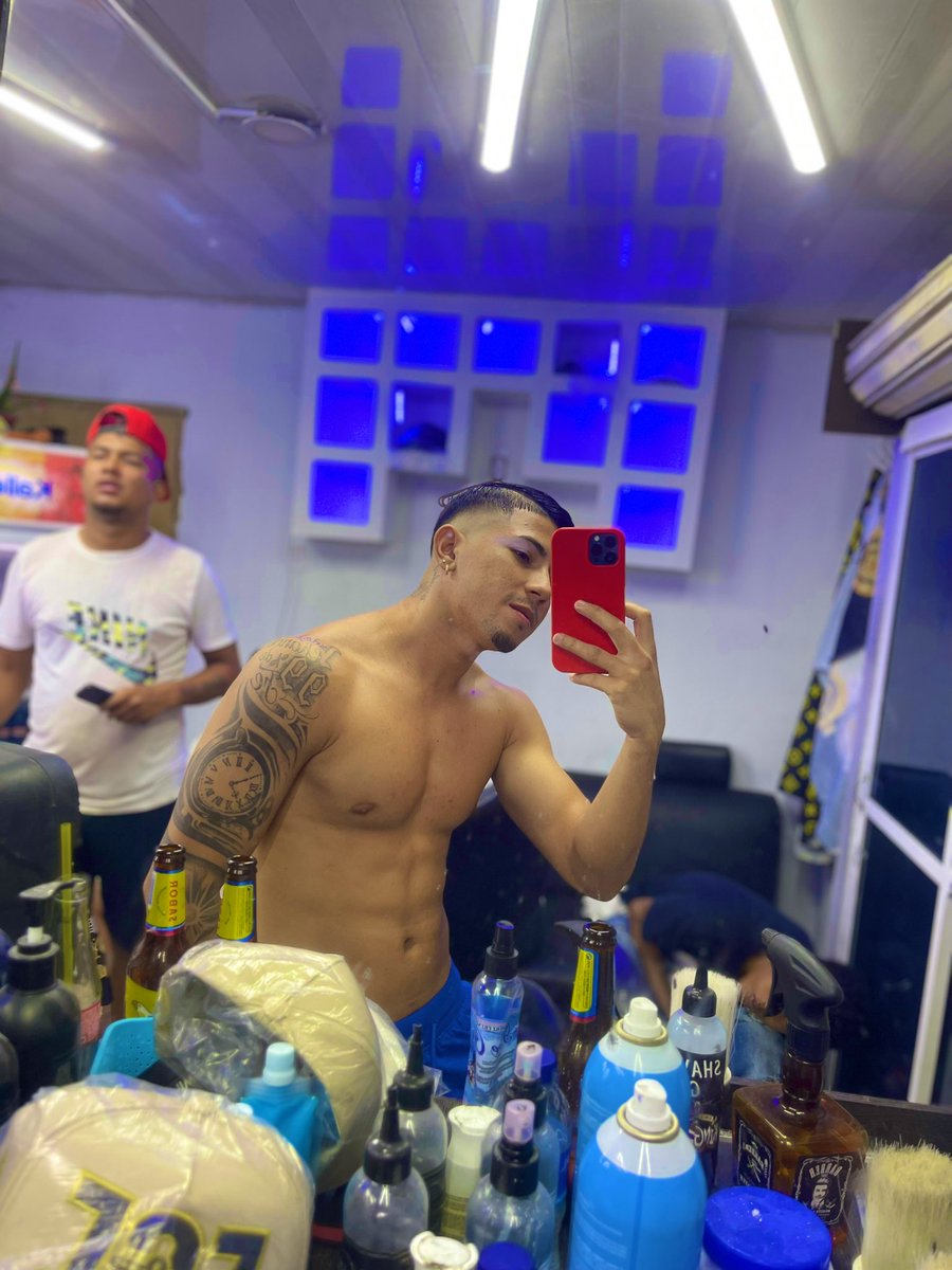 Master_julian19's tweet photo. Who will be my next slave who will serve me 💸🐷
@slave_here @FINDOM_RT24 @HellGodsPro @topalphamales @violetsukks @promocion_pies @findomfan420 
#findom https://t.co/I7HQ8zFc2c