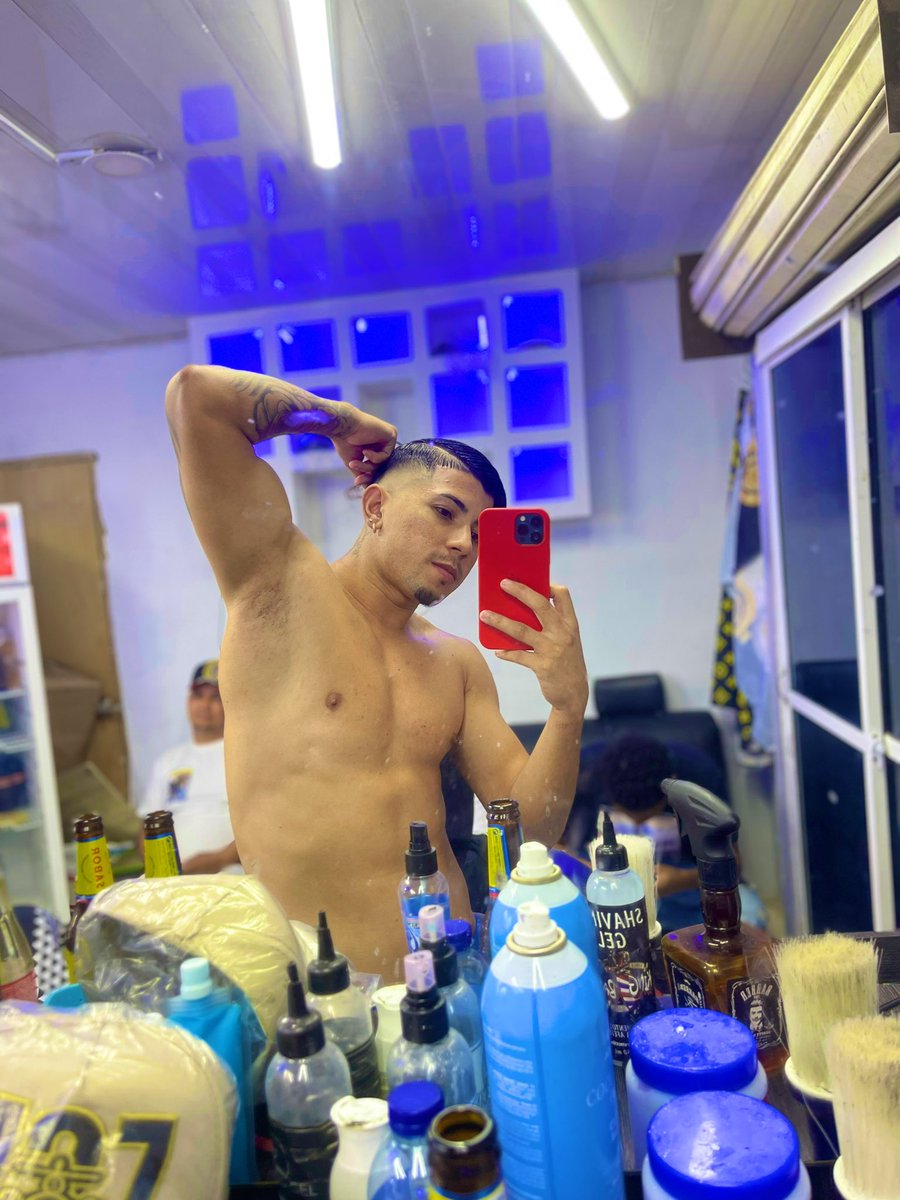 Master_julian19's tweet photo. Who will be my next slave who will serve me 💸🐷
@slave_here @FINDOM_RT24 @HellGodsPro @topalphamales @violetsukks @promocion_pies @findomfan420 
#findom https://t.co/I7HQ8zFc2c