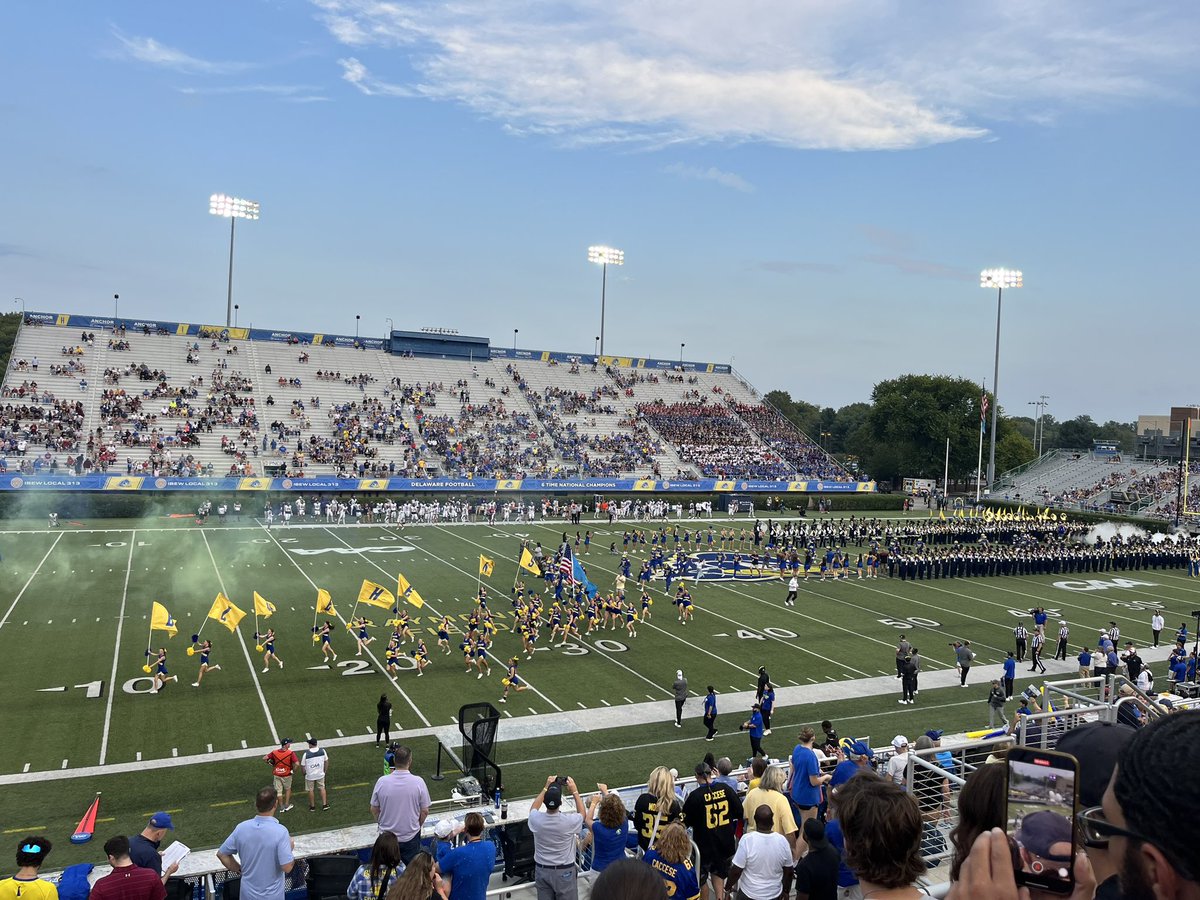 (Bo)die Frederick tweet media