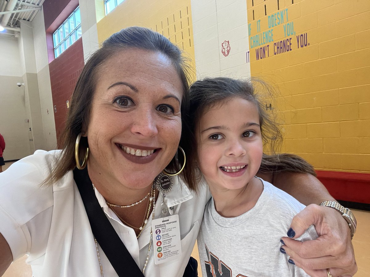 drmjohnston10's tweet photo. We have the best kids in @rockwallschools From CTE @GBCCA_RISD to our youngest @RockElemC_I @CeliaHays @RochellRangers #WeLeadTX #I❤️RockwallISD https://t.co/FbJD3v0qi0
